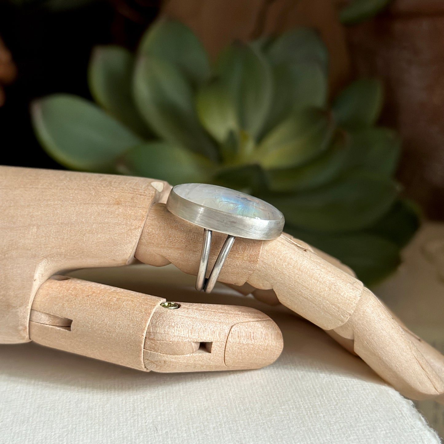 Moonstone Ring - Sterling Silver - Sz 8