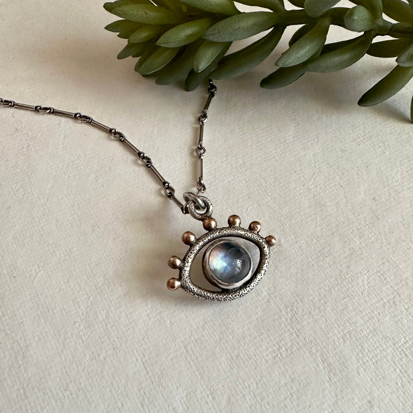 MOOD STONE Eye Necklace - Color-Changing GEMSTONE Mood Jewelry - Sterling, Moonstone & Labradorite